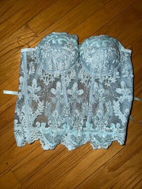 Lace Strapless Bustier in Light Blue